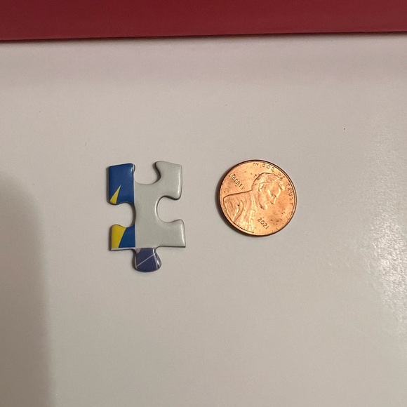 Re-Marks 1000 Piece Rainy Day Umbrella Jigsaw Puzzle 19.25" x 26.75" - Picture 4 of 11